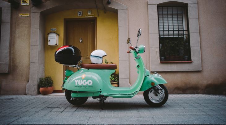 barcelona scooter sharing startup